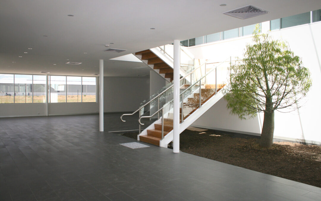 LUUS Industries Sunshine West